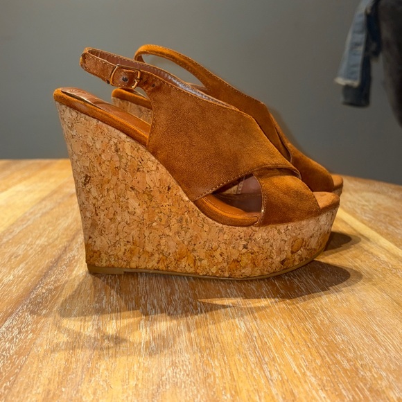 Liliana Women's Brown Suede Wedge Sandals - Picture 4 of 5